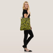 Tote Bag Motif Triangle Noir Jaune (Sur le modèle)