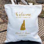 Tote Bag New Hampshire Carte Mariage Welcome Bag, Or<br><div class="desc">Un sac cadeau de bienvenue mariage pour les clients extérieurs à la ville à votre mariage,  avec l'image du New Hampshire,  avec le coeur que vous pouvez placer à l'endroit précis. Remplissez fourre-tout avec vos goodies favoris.</div>