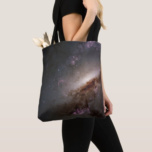 Tote Bag Ngc 4258 Sous Formation D'Étoiles Intenses. (De près)