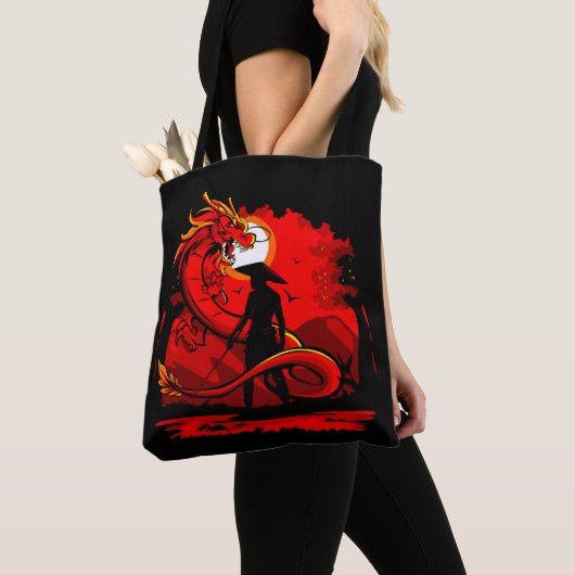 Tote Bag Noir Samurai Dragon Rouge Style japonais | (De près)