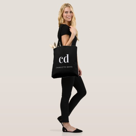 Tote Bag Nom initial du monogramme noir blanc (Sur le modèle)