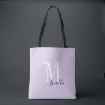 Tote Bag Nom simple personnalisé et monogramme violet<br><div class="desc">Elégant Moderne monogramme personnalisé et sacs fourre-tout de nom en noir,  blanc et lavande couleur violet,  simple et élégant. grands cadeaux de fête de mariage personnalisés à la fête de mariage,  douche nuptiale ou de bachelorette. Customisez la couleur arrière - plan avec votre choix.</div>