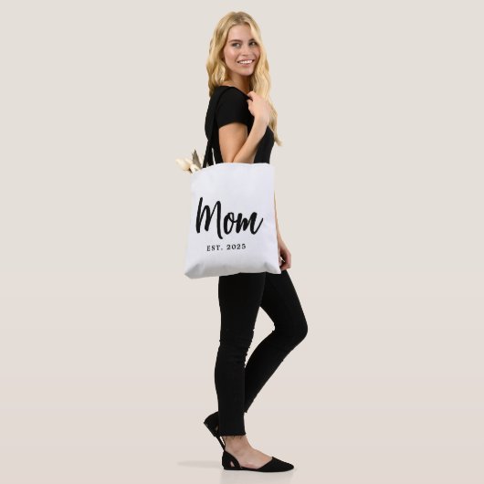 Tote Bag Nouvelle Maman Élegante Script Établi (Sur le modèle)