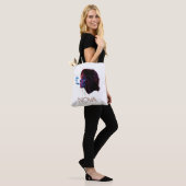 Tote Bag Nova Glow Peinture Silence (Sur le modèle)