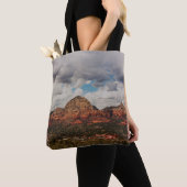 Tote Bag Nuages pendant qu'ils roulent dans Sedona (De près)