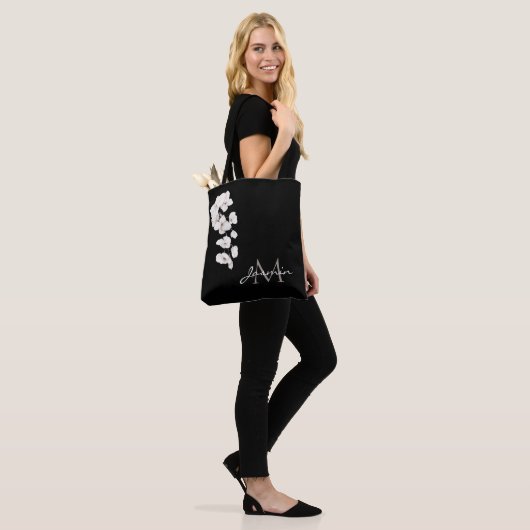 Tote Bag Orchidées noires et blanches modernes Monogramme f (Sur le modèle)