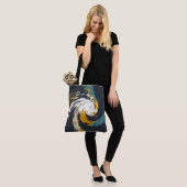 Tote Bag Ouragan Twirl (Sur le modèle)