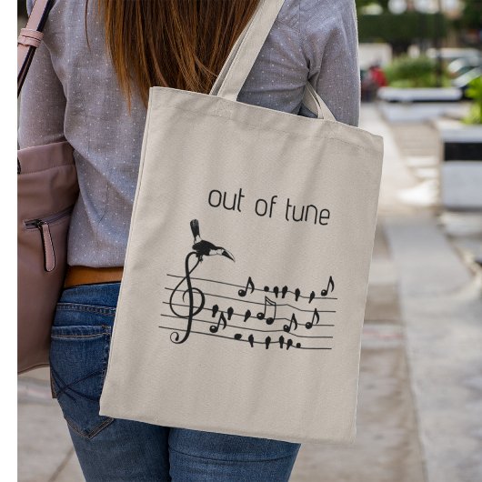 Tote Bag Out of Tune, toucan rejoignant les oiseaux chanteu