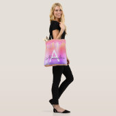 Tote Bag Pailleté de glitter violet rose Monogramme élégant (Sur le modèle)