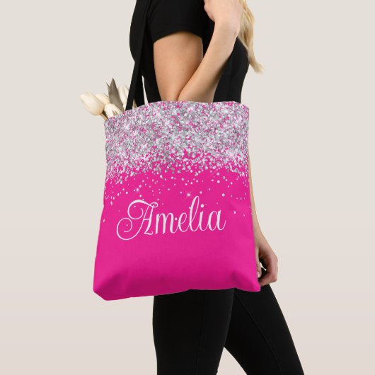 Tote Bag Paillettes argentées et monogramme rose chaud (De près)