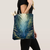 Tote Bag Palm leaves illuminated by moon and fireflies (De près)