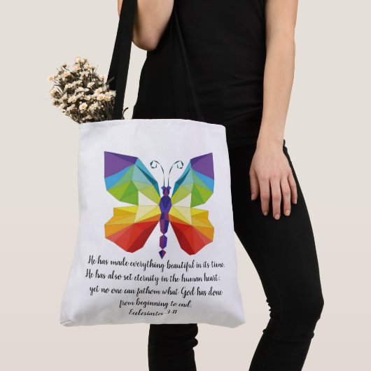 Tote Bag Papillon peint avec vers de Ecclesiastes 3:11 (De près)