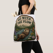 Tote Bag Patch brodé de loutre Go With The Flow (De près)