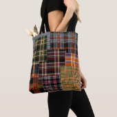 Tote Bag patchwork chercks motif, design tartan, surface (De près)