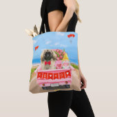 Tote Bag Pekingese Chien Saint Valentin Coeurs de Camion (De près)