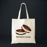 Tote Bag Pennsylvanie PA Hollandais Chocolat Whoopie Pies F<br><div class="desc">Canvas sac fourre-tout présente une illustration originale d'une délicieuse tarte à la crème chocolatée whoopie—un classique du Pays Hollandais PA ! PENNSYLVANIA est écrit ci-dessous.</div>
