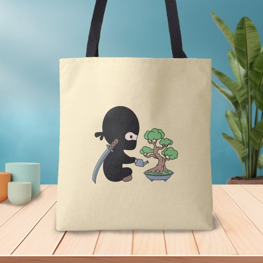 Tote Bag Petit bonsaï d'arrosage Ninja sur jaune