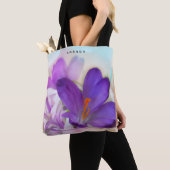 Tote Bag Photo d'un joli Crocus de printemps violet (De près)