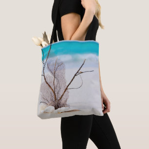 Tote Bag Photographie de Coquillages sur une plage de sable