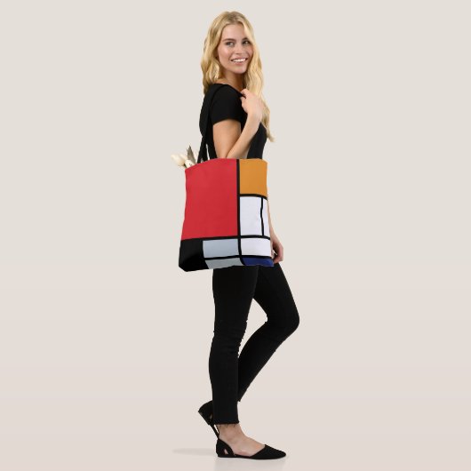 Tote Bag Piet Mondrian - Composition avec grand plan rouge (Sur le modèle)