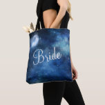 Tote Bag Pleine lune lunaire Ciel Galaxie céleste Mariage M<br><div class="desc">Lunar Sky Pleine lune Celestial Galaxy Aquarelle Design, avec étoiles brillantes de nuit, et Lune brillante Design sur un bleu marine luxueux, bleu pâle, et des touches de couleur d'aquarelle violet. Avec Des Polices De Script De Typographie Moderne. Un design tendance - Sacs fourre-tout de mariées personnalisés! ~ Regardez ma...</div>