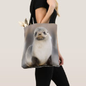 Tote Bag Portrait de bébé phoque sur la plage (De près)