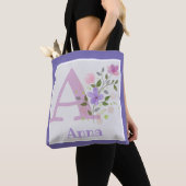 Tote Bag Première initiale plus nom Anna avec des fleurs (De près)