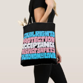 Tote Bag PRIDE Trans droits flag LGBT citation typographie  (De près)