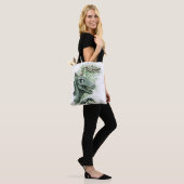 Tote Bag Raptor en vert (Sur le modèle)