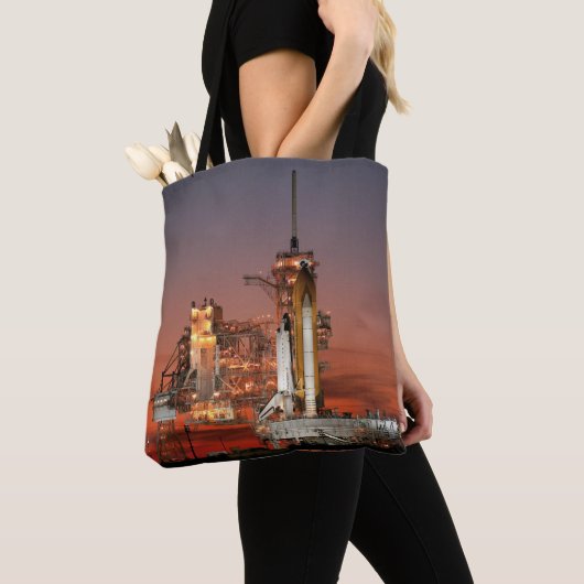 Tote Bag Red Sky for Space Shuttle Atlantis Launch (De près)