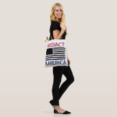 Tote Bag REDACT AMERICA T-Shirt (Sur le modèle)