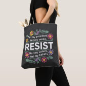 Tote Bag Résistez à une protestation botanique subtile cont (De près)