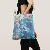 Tote Bag Romantique bleu customisé noms de couple (De près)