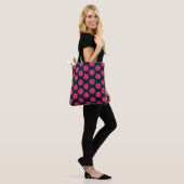 Tote Bag Rose et noir floral (Sur le modèle)