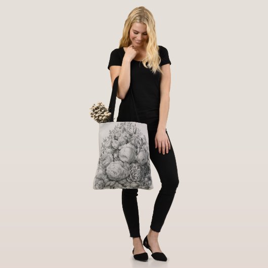 Tote Bag Rose & Rosebuds 01 (Sur le modèle)