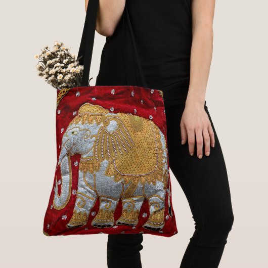 Tote Bag Rouge embelli et or d'éléphant d'Asie (De près)