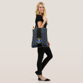 TOTE BAG SAPHIRE BLEU D'OR EN MONOGRAM NOIR (Sur le modèle)