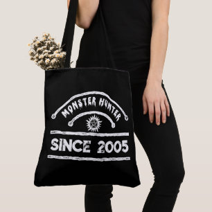Tote Bag Sceau de Chasseur de Monstres Typographie en détre