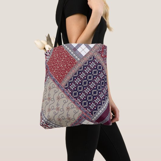 Tote Bag Seamless patchwork pattern on navy patchwork, abst (De près)