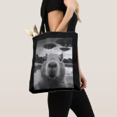 Tote Bag Selfie de Capybara Graphique drôle avec OVNI bizar (De près)