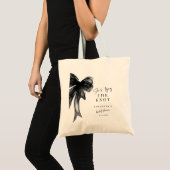 Tote Bag She’s Tying The Knot Black Bow Bridal Shower (Devant (produit))