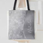 Tote Bag Silver Glitter Glam Bling Personalized<br><div class="desc">Personnalisez facilement ce métal brossé argent et le sac fourre-tout à motif de parties scintillant glamour avec votre propre nom personnalisé.</div>