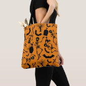 Tote Bag Skeletons d'Halloween Macabre Dance (De près)