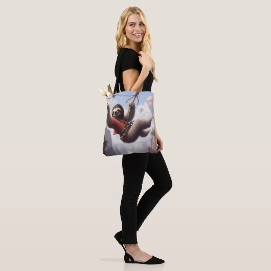 Tote Bag Sloth Ziplining (Sur le modèle)