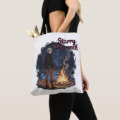 Tote Bag Starry Warmth - Lumberjack Anime Boy by Campfire (De près)
