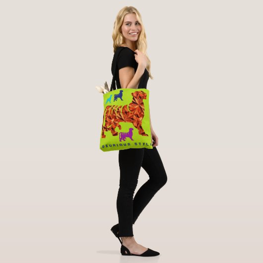 Tote Bag style luxueux (Sur le modèle)