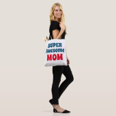 Tote Bag Super Awesome Maman Citer Typographie Rouge et Ble (Sur le modèle)