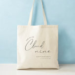 Tote Bag Sur Cloud 9 Bachelorette Week-end Favoriser les sa<br><div class="desc">La Mariée Est Sur Cloud Neuf Sacs fourre-tout Favoriser Bachelorette Bachelorette</div>