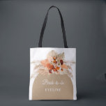 Tote Bag Terracotta boho arc cuivre brûlé orange pampas<br><div class="desc">Terracotta boho arch cuivre brûlé pampas orange sacs fourre-tout pour les cadeaux de mariée, Ce design moderne et tendance impressionnant est parfait pour tous les événements de style boho ou tropical. Design est présenté aquarelle peint à la main pampas herbe roseaux mélangé palmier séché feuille mélangé fleurs en terre cuite...</div>