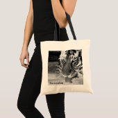 Tote Bag Tigre potable à l'abreuvoir noir et blanc (Devant (produit))